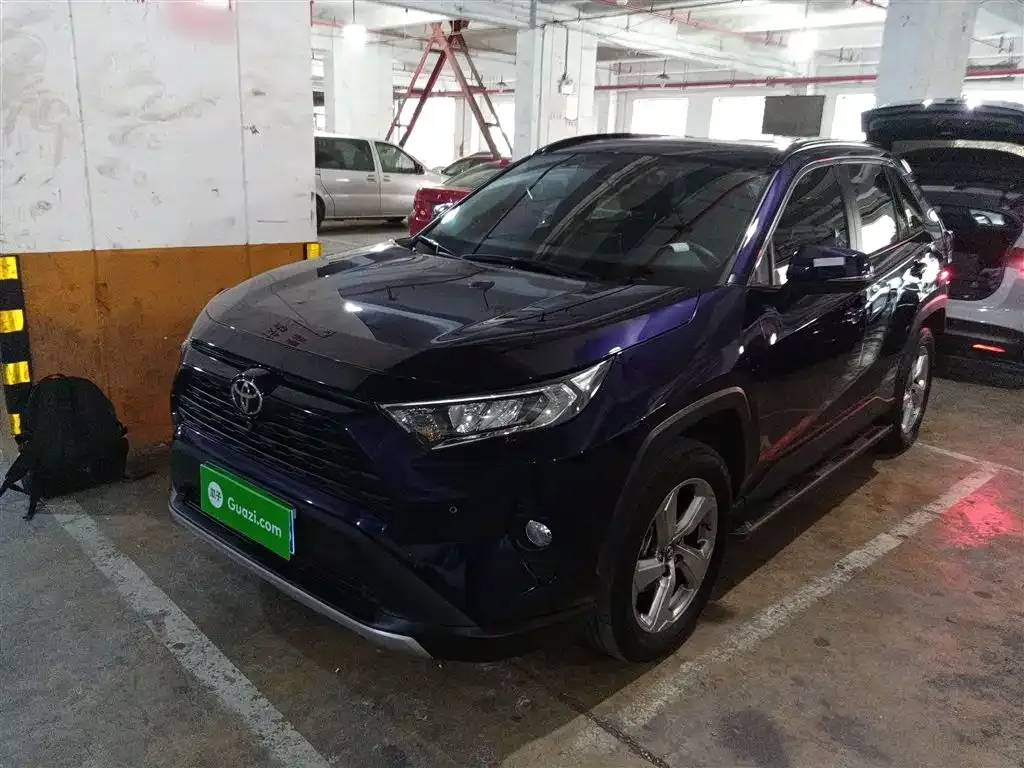 Toyota RAV4 2022 из CN, фото 1