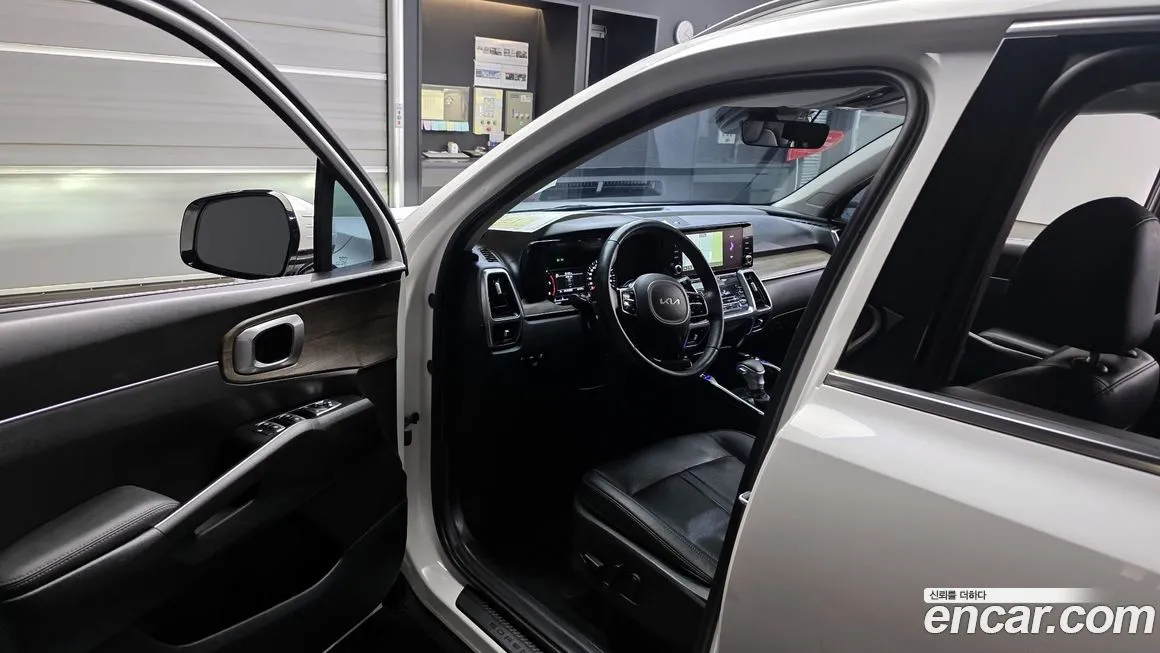 Kia Sorento — фото 10