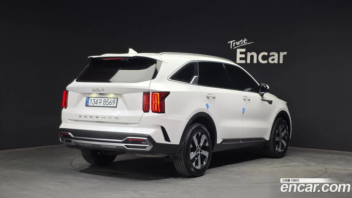 Kia Sorento — фото 8