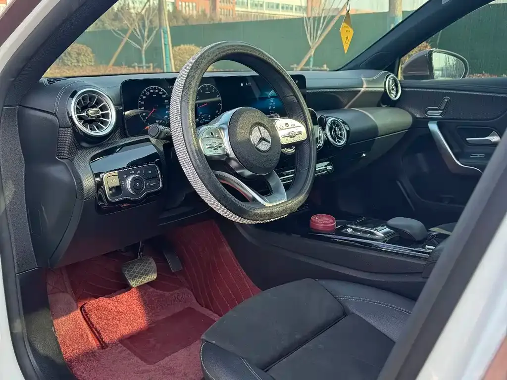 Mercedes-Benz A-Class 2021 из CN, фото 3