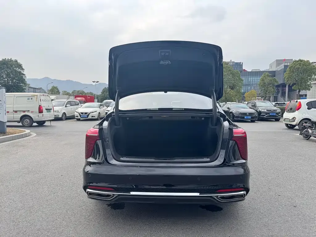 Hongqi H5 2024 из CN, фото 9