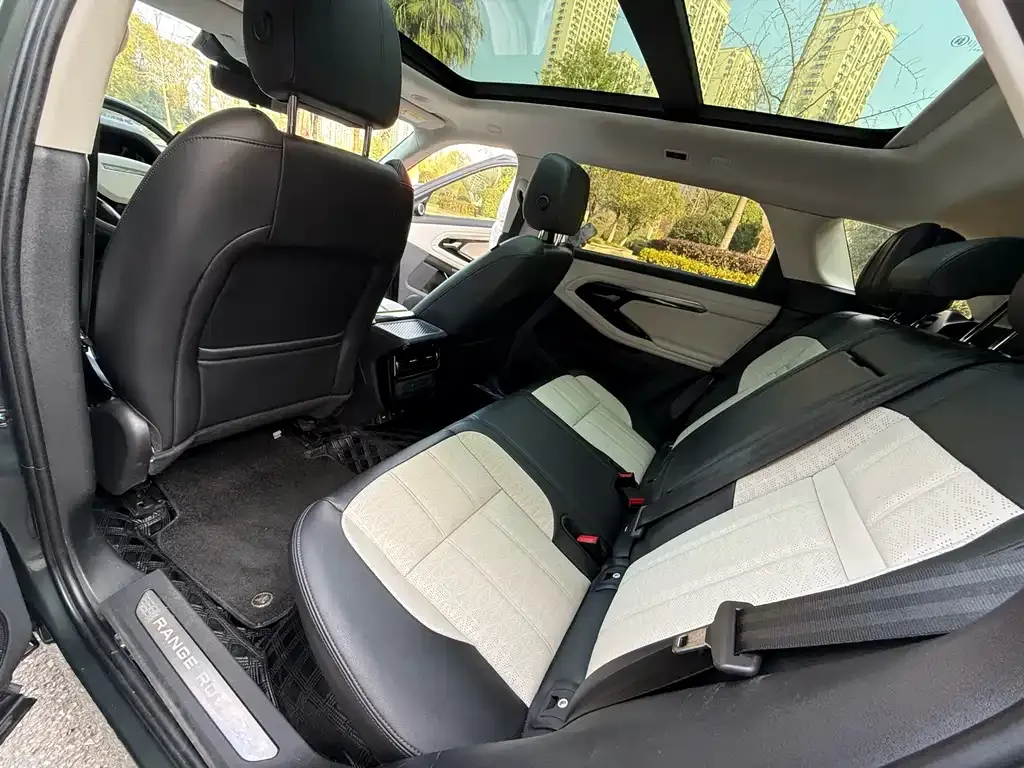 Land Rover Evoque 2022 из CN, фото 8