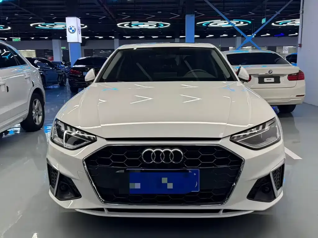 Audi A4L 2024 из CN, фото 9