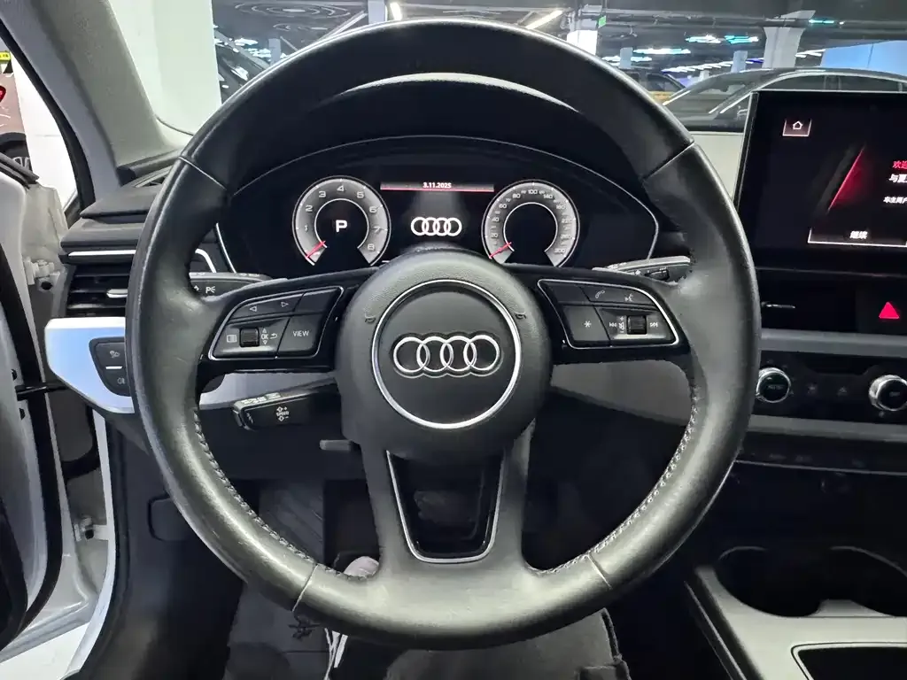 Audi A4L 2024 из CN, фото 10