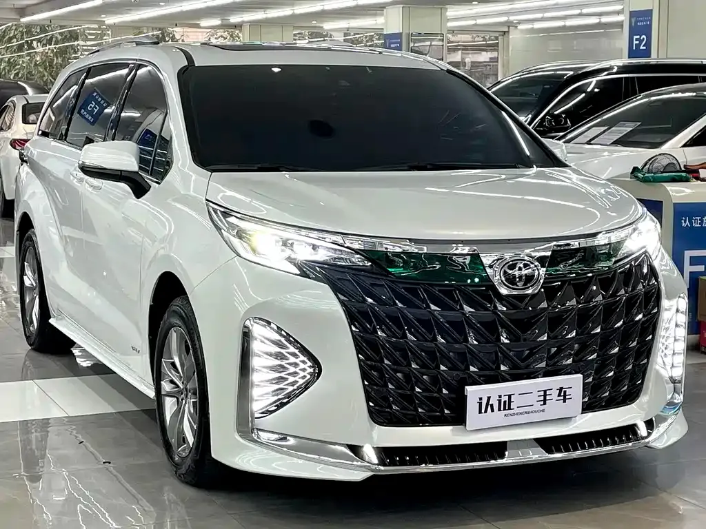 Toyota Sienna 2025 из CN, фото 8