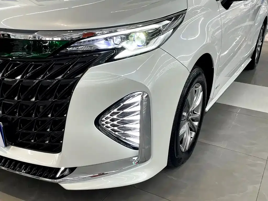 Toyota Sienna 2025 из CN, фото 5