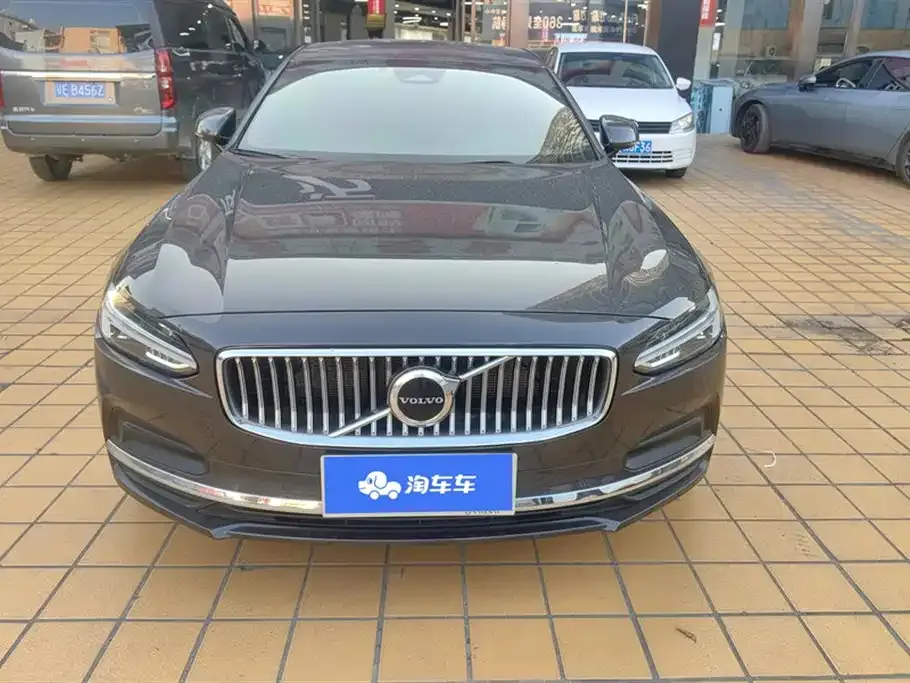 Volvo S90 2023 из CN, фото 3