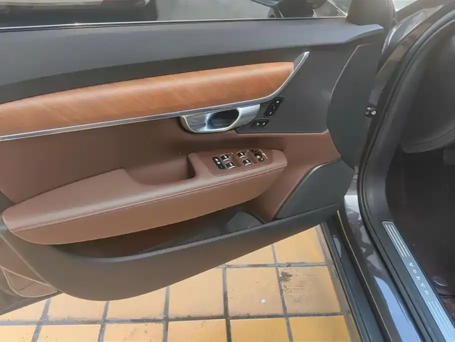 Volvo S90 2023 из CN, фото 9