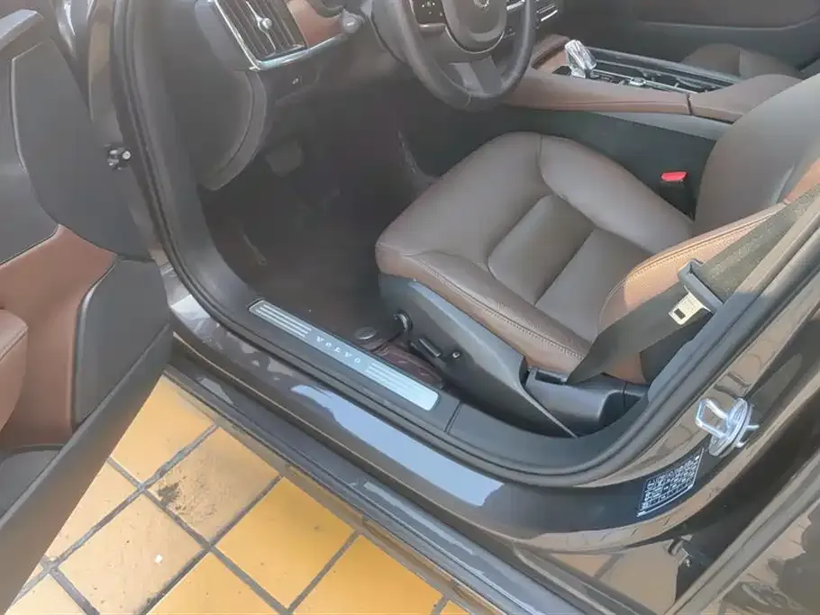 Volvo S90 2023 из CN, фото 7