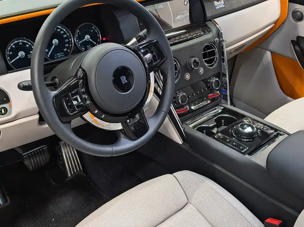 Rolls-Royce Cullinan 2024 из CN, фото 7