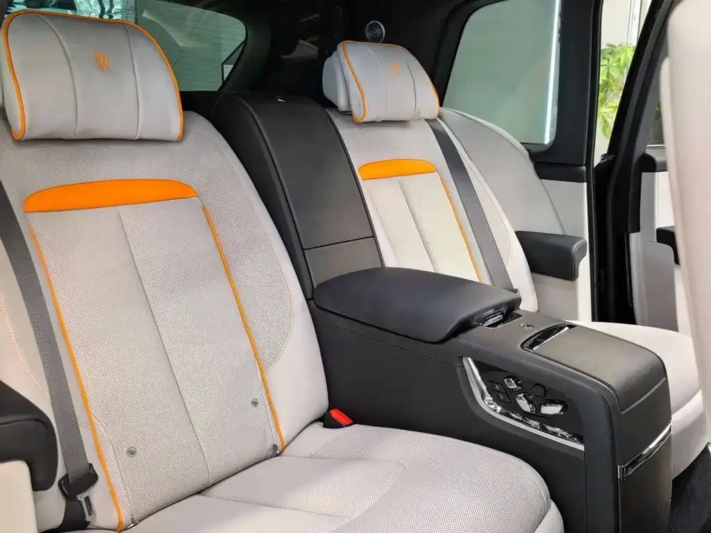 Rolls-Royce Cullinan 2024 из CN, фото 6