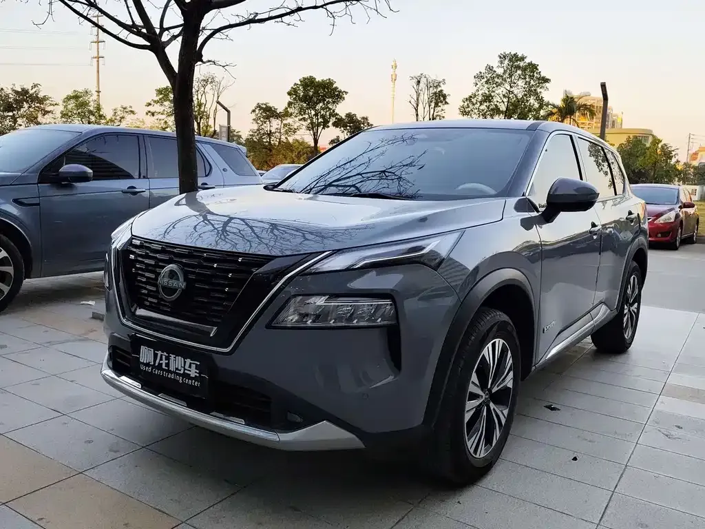 Nissan X-Trail 2023 из CN, фото 1