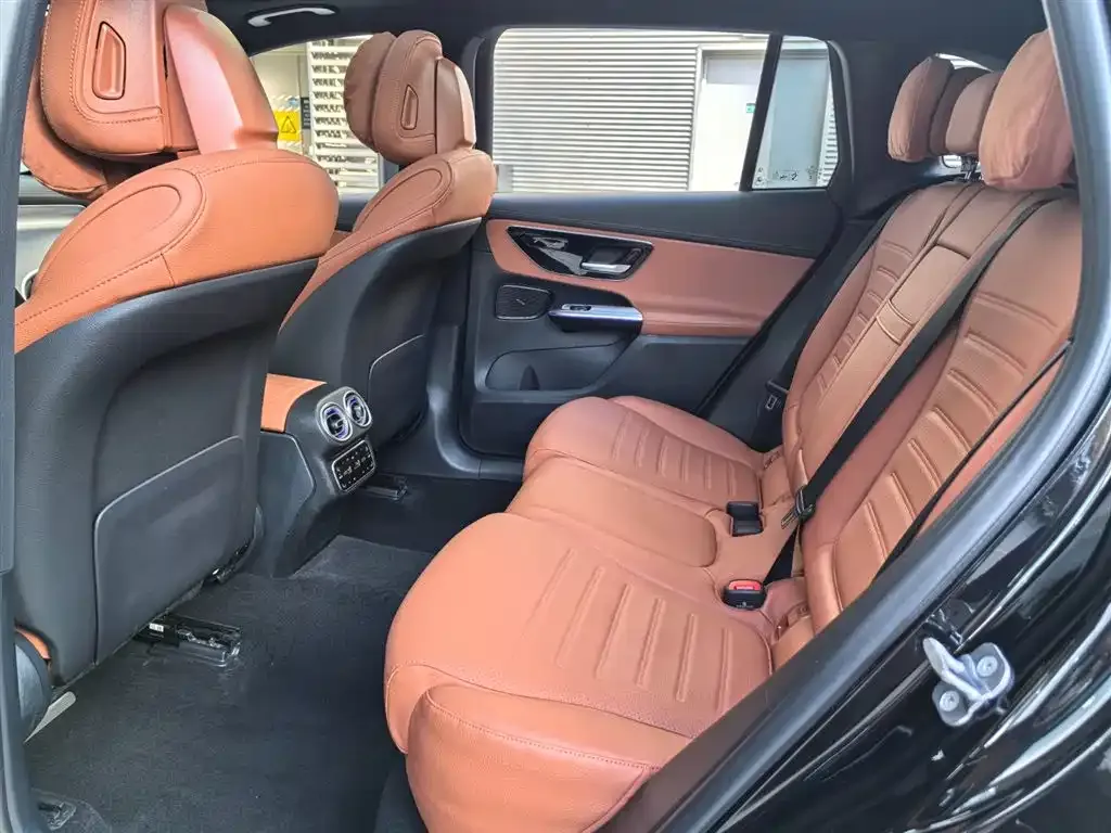 Mercedes-Benz GLC 2024 из CN, фото 7