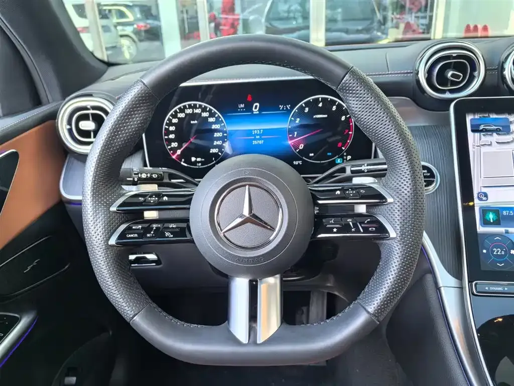 Mercedes-Benz GLC 2024 из CN, фото 9