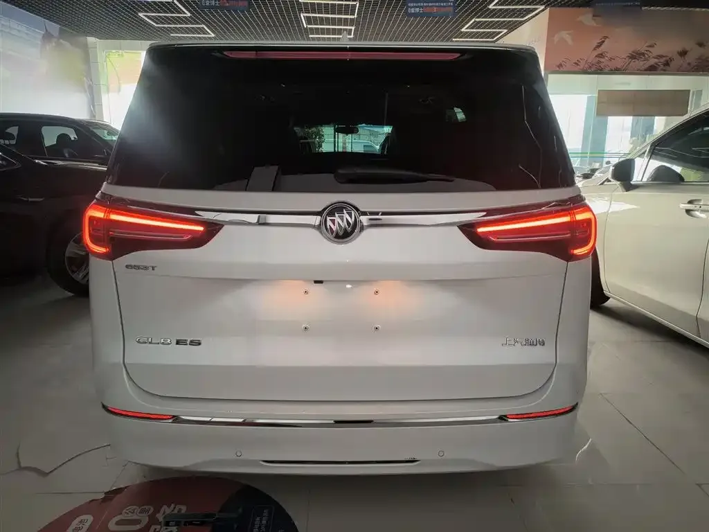 Buick GL8 2021 из CN, фото 9