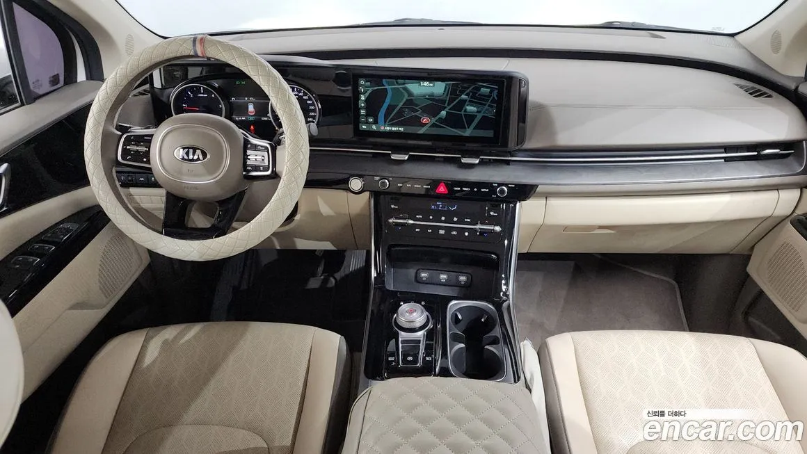 Kia Carnival — фото 4