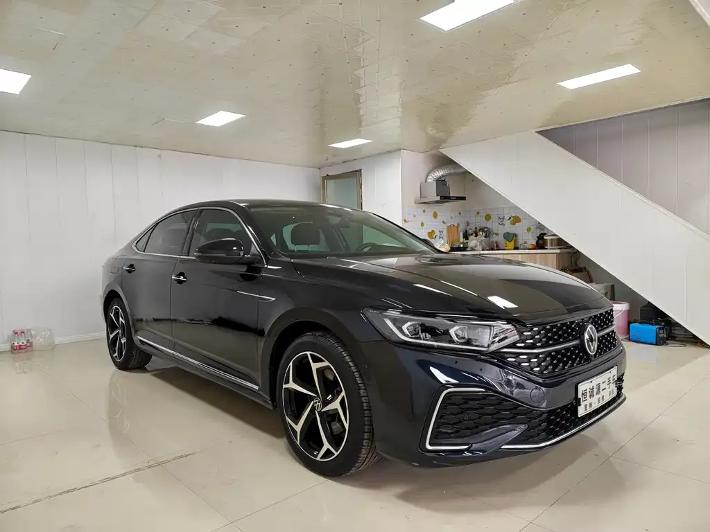 Volkswagen Passat 2023 из CN, фото 6