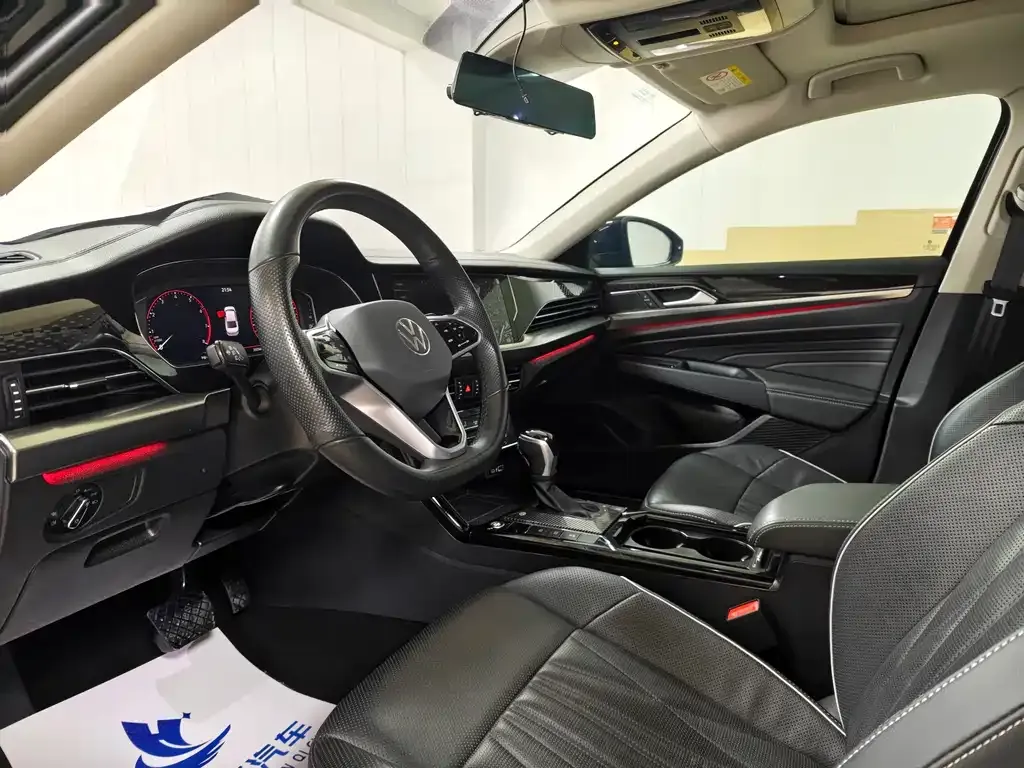Volkswagen Passat 2023 из CN, фото 7