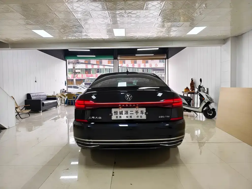 Volkswagen Passat 2023 из CN, фото 9