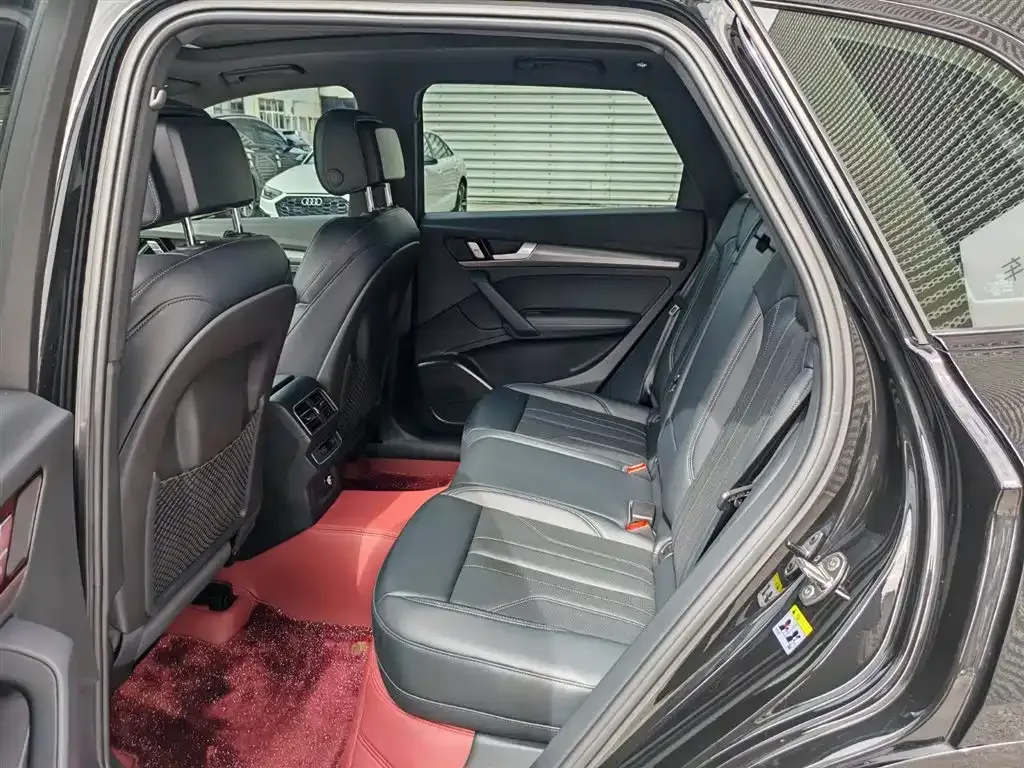 Audi Q5L 2024 из CN, фото 7