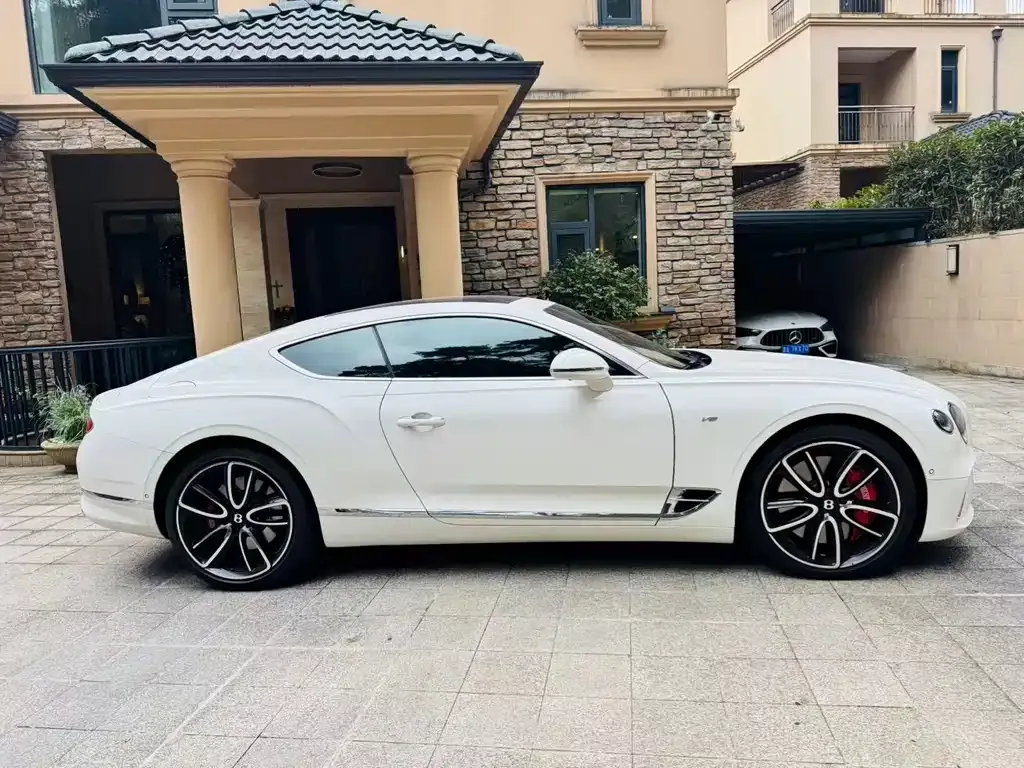 Bentley Continental 2022 из CN, фото 5