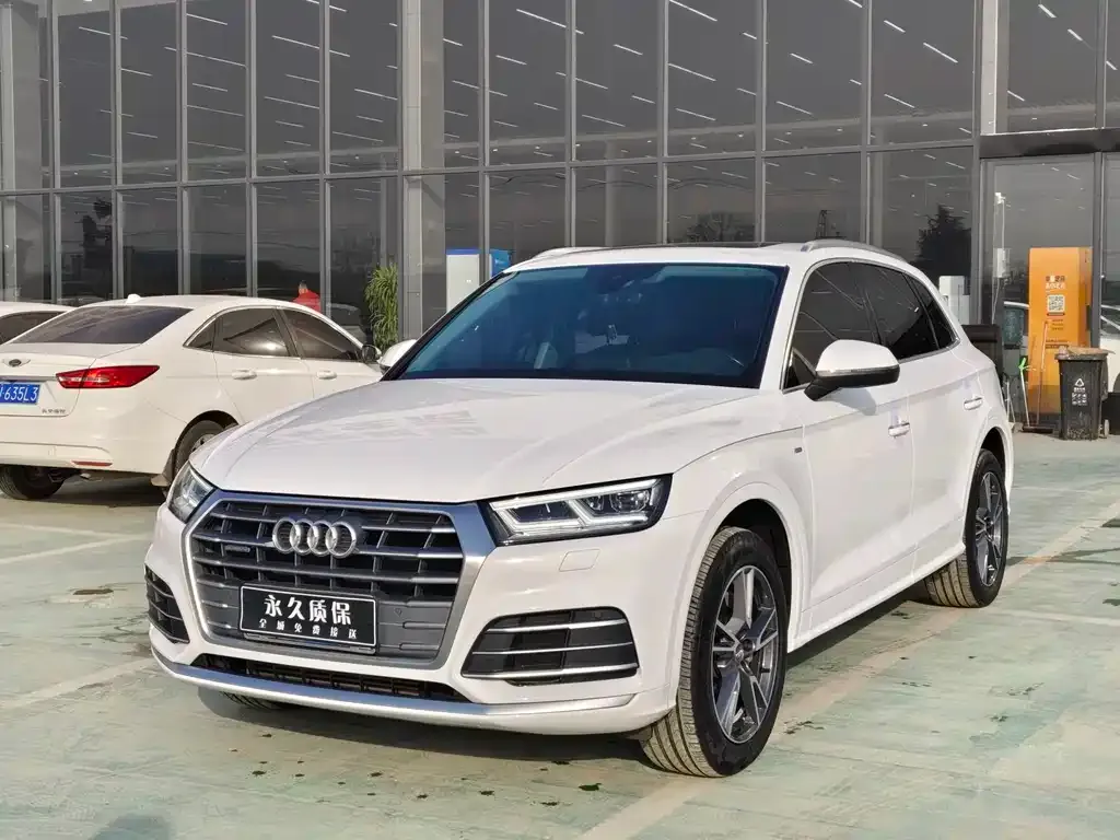 Audi Q5L 2021 из CN, фото 1