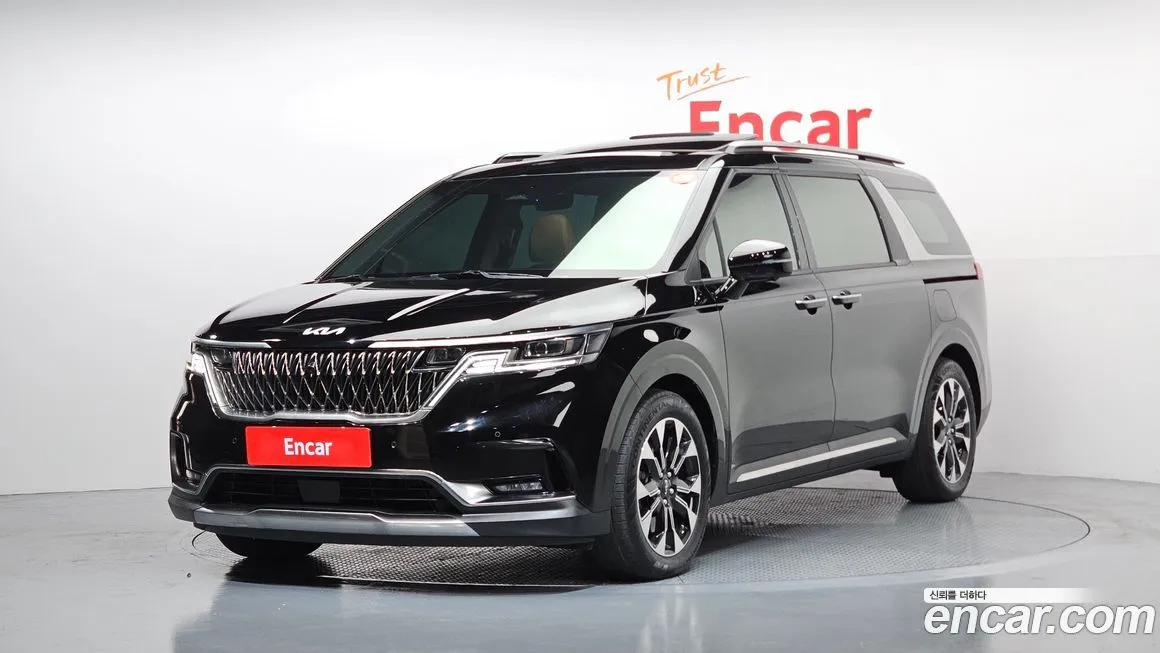 Kia Carnival — фото 1