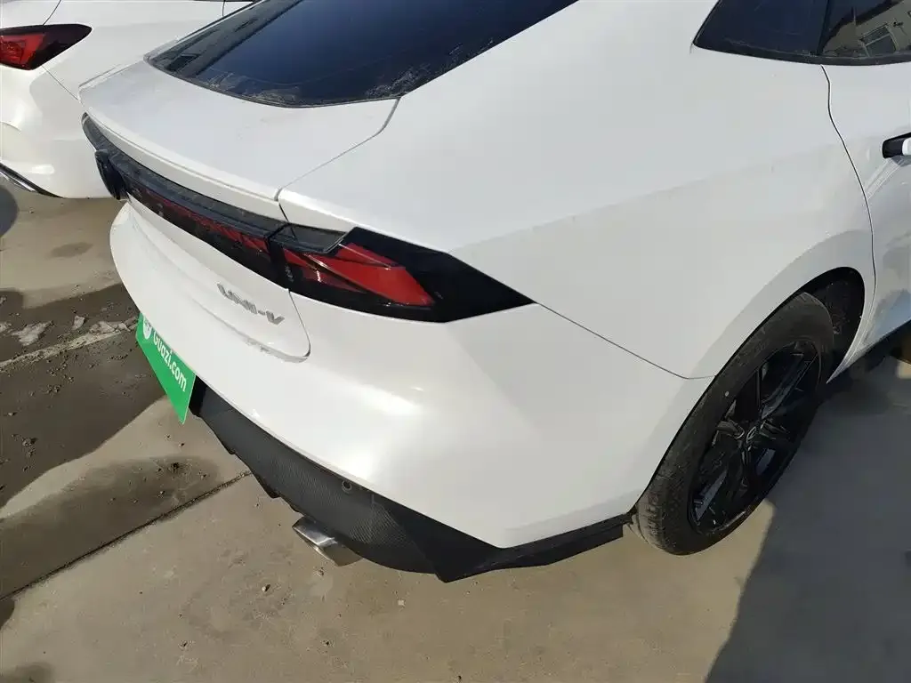 Changan UNI-V 2023 из CN, фото 8
