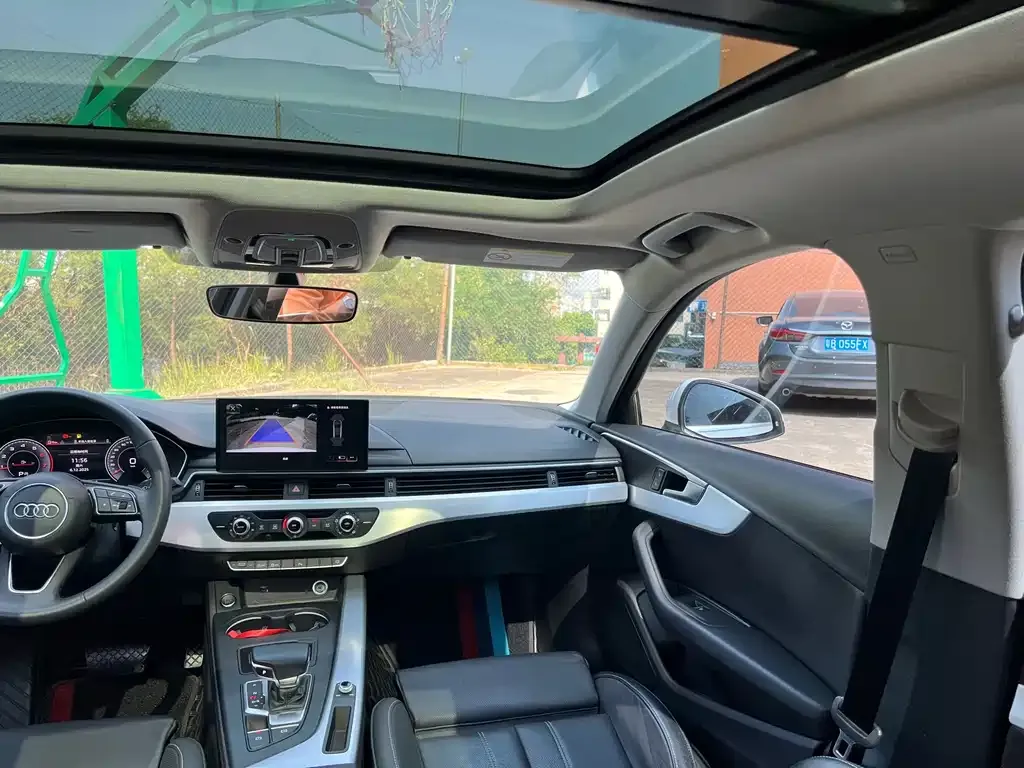 Audi A4L 2023 из CN, фото 8