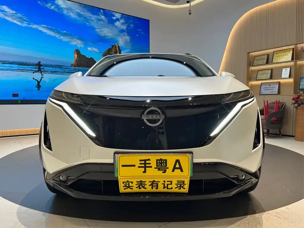Nissan Ariya — фото 1