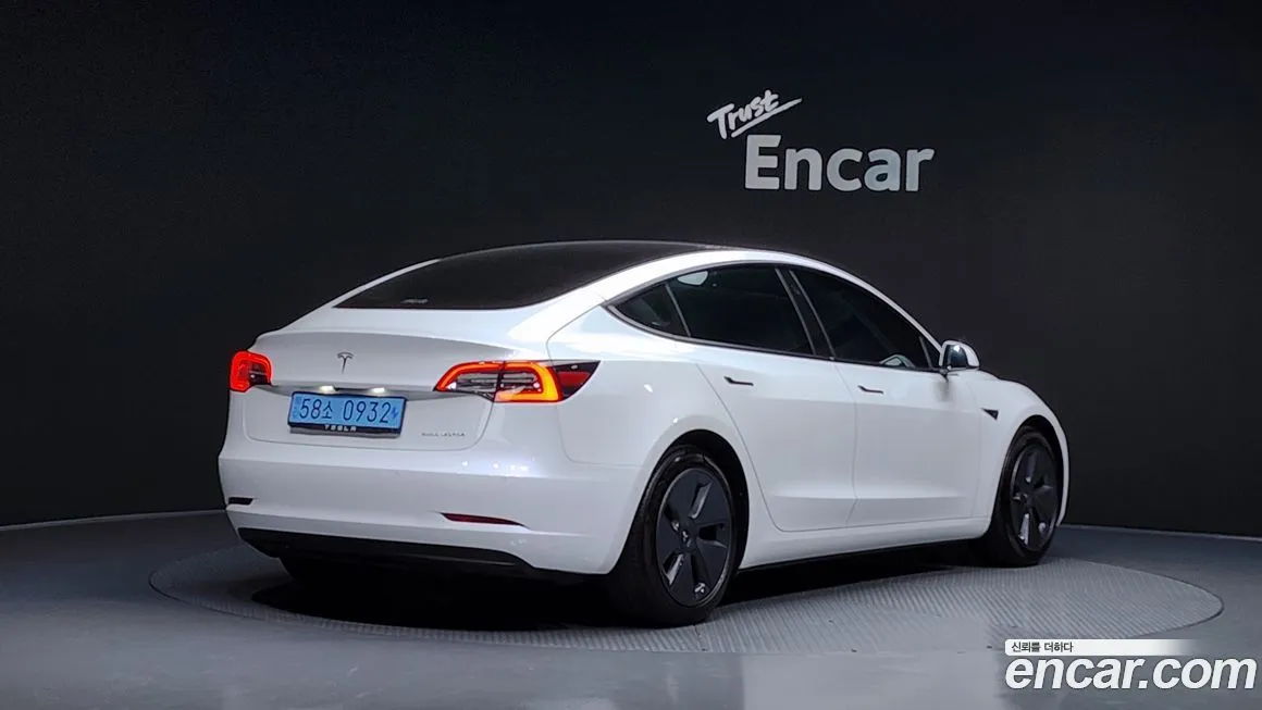 Tesla Model 3 2022 из KR, фото 3