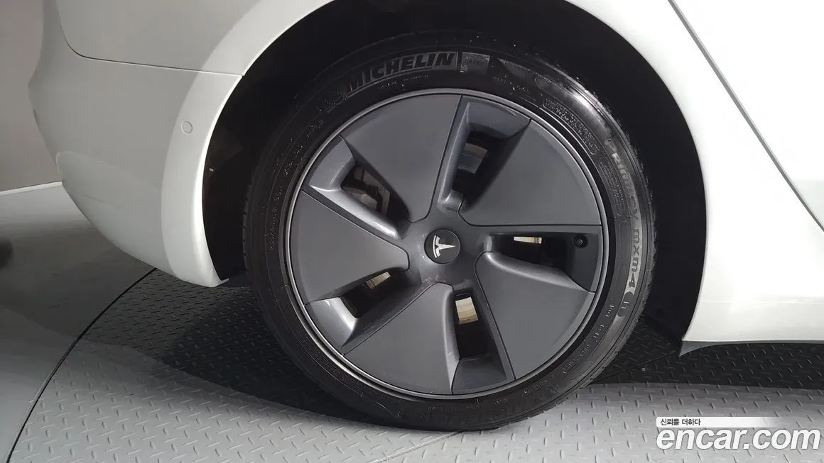 Tesla Model 3 2022 из KR, фото 10