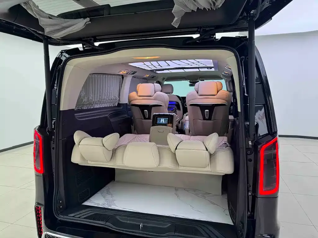 Mercedes-Benz Vito 2023 из CN, фото 7