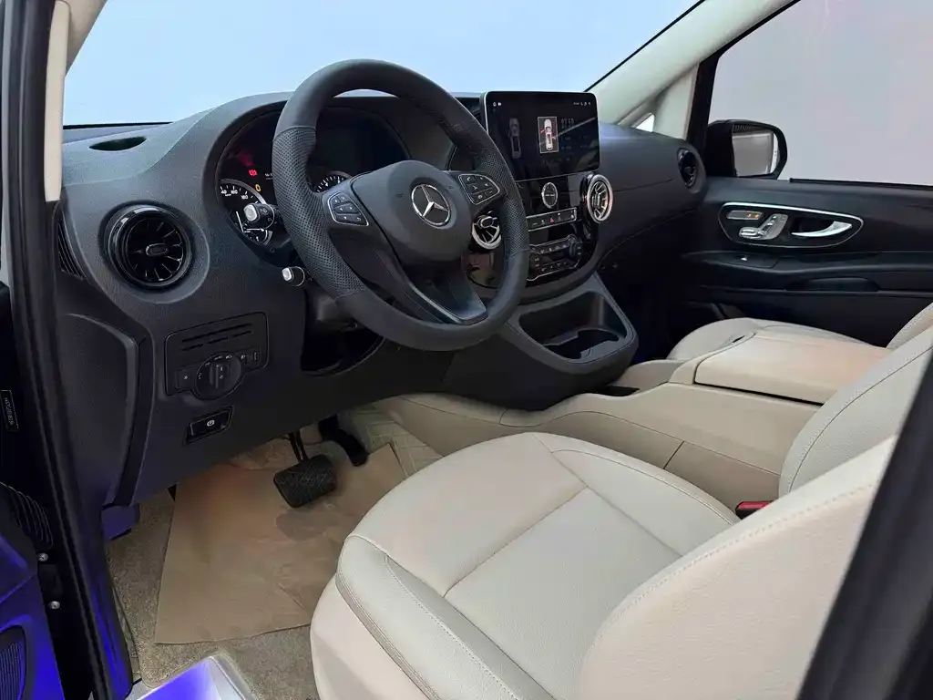 Mercedes-Benz Vito 2023 из CN, фото 3