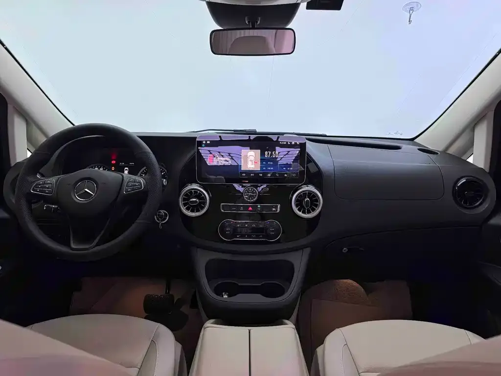 Mercedes-Benz Vito 2023 из CN, фото 8