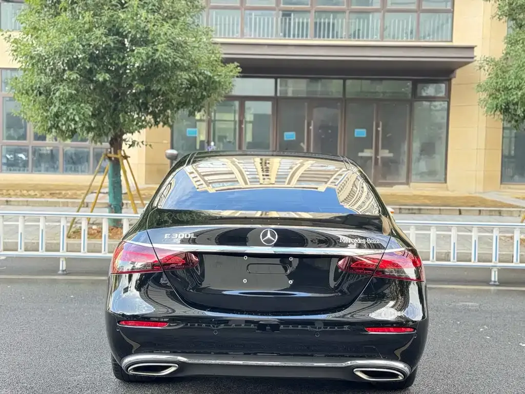 Mercedes-Benz E-Class 2023 из CN, фото 6