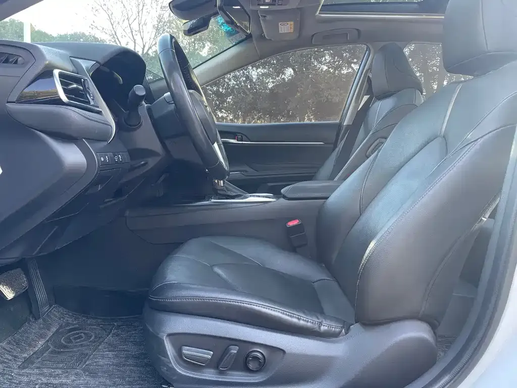 Toyota Camry 2022 из CN, фото 3
