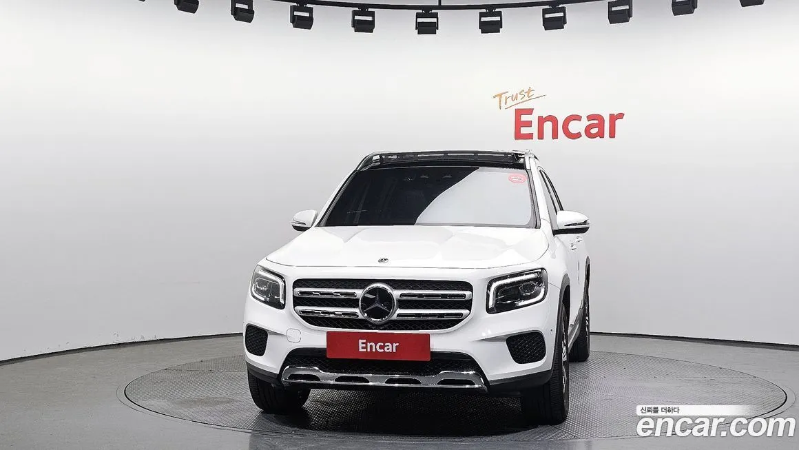 Mercedes-Benz GLB-Class — фото 2