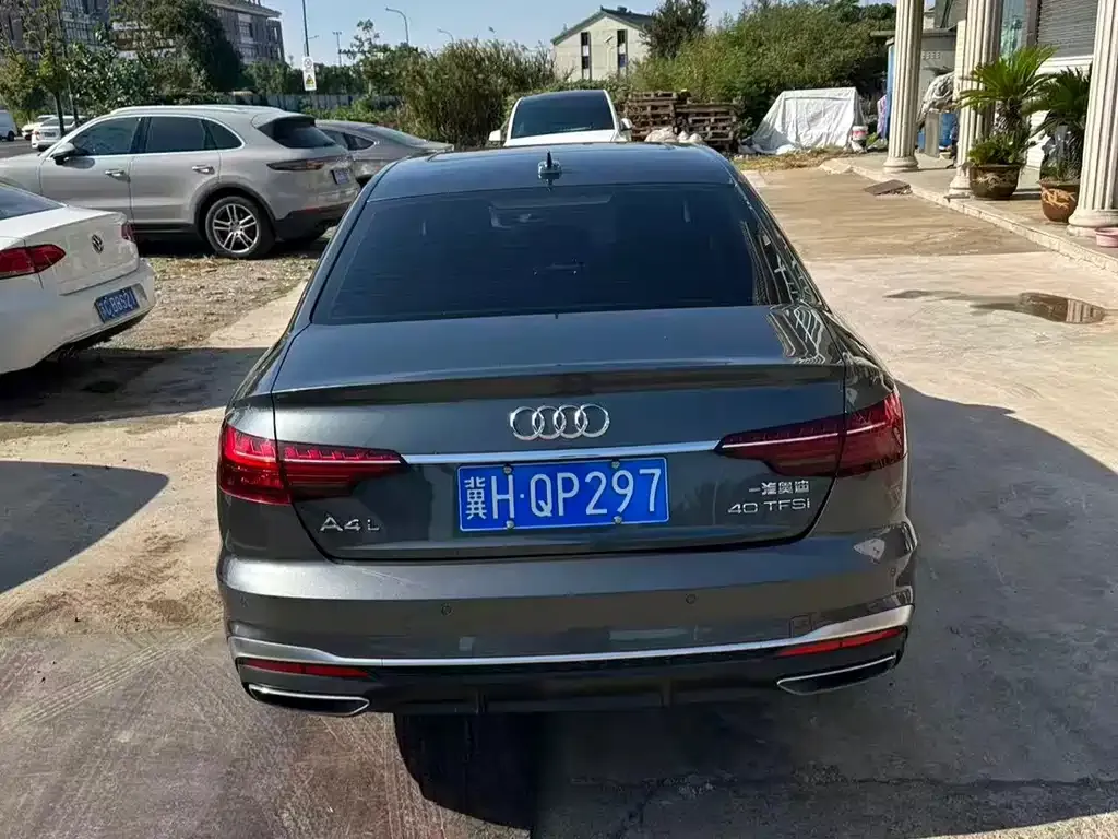 Audi A4L 2021 из CN, фото 5