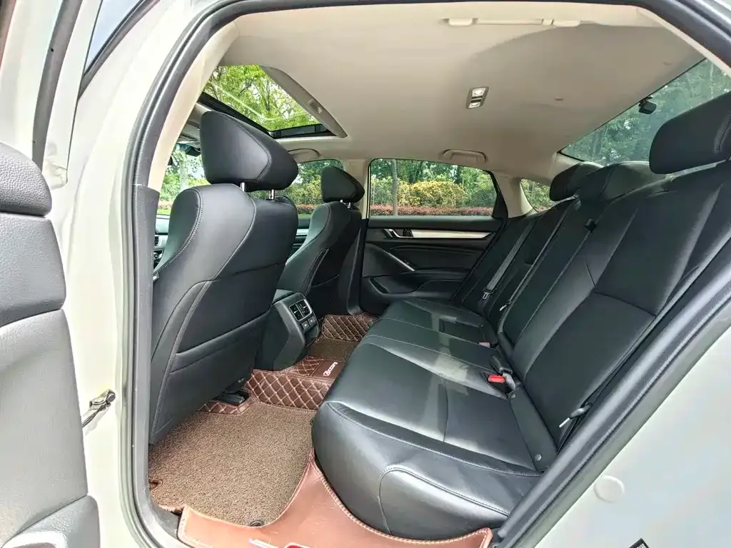 Honda Accord 2022 из CN, фото 4