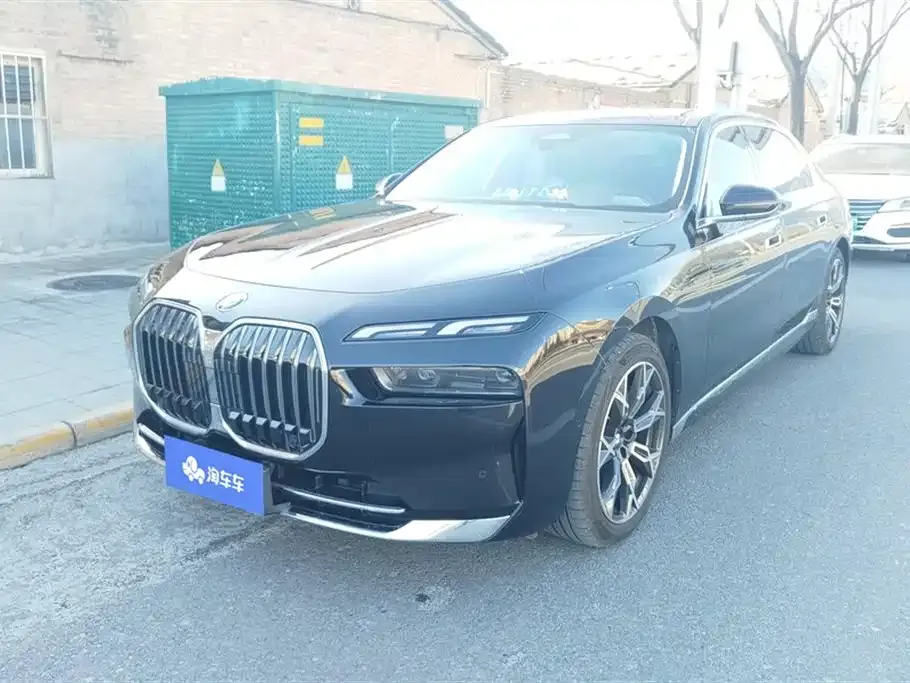 BMW 7 Series 2024 из CN, фото 1
