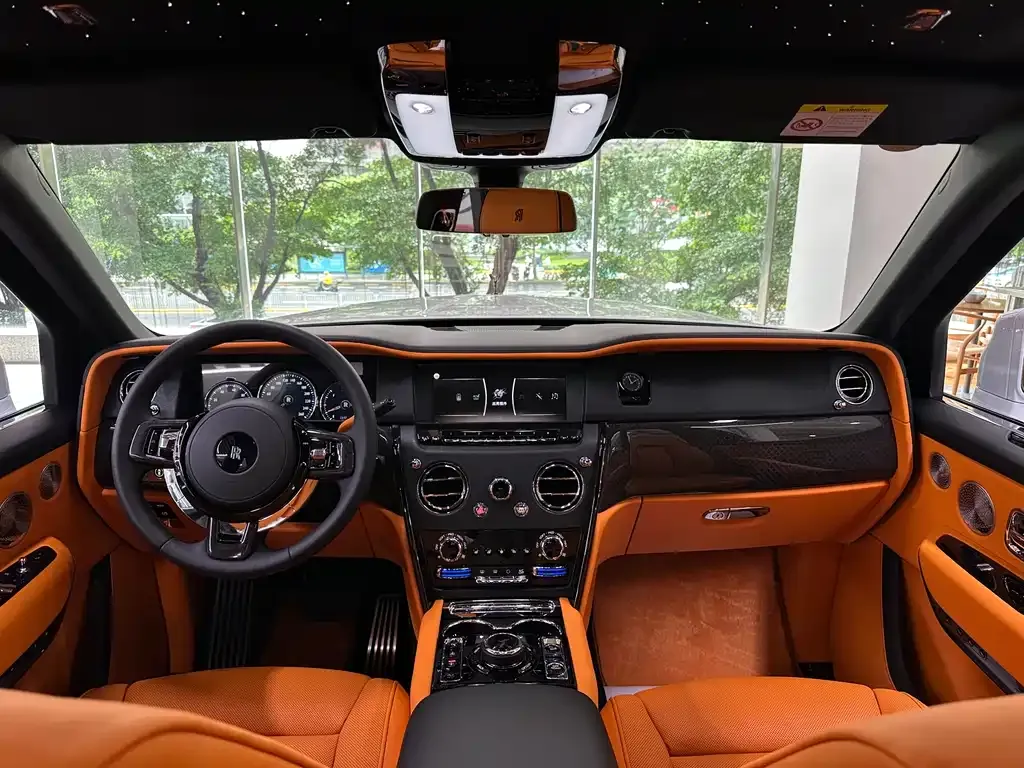 Rolls-Royce Cullinan 2024 из CN, фото 7