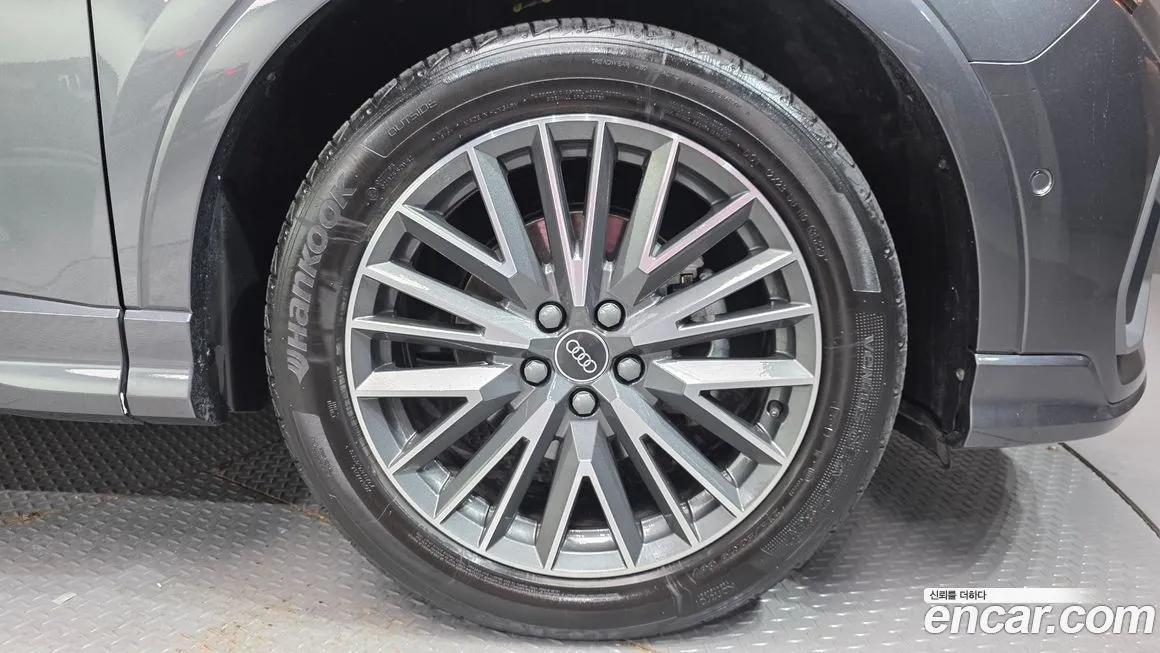 Audi Q3 2023 из KR, фото 2