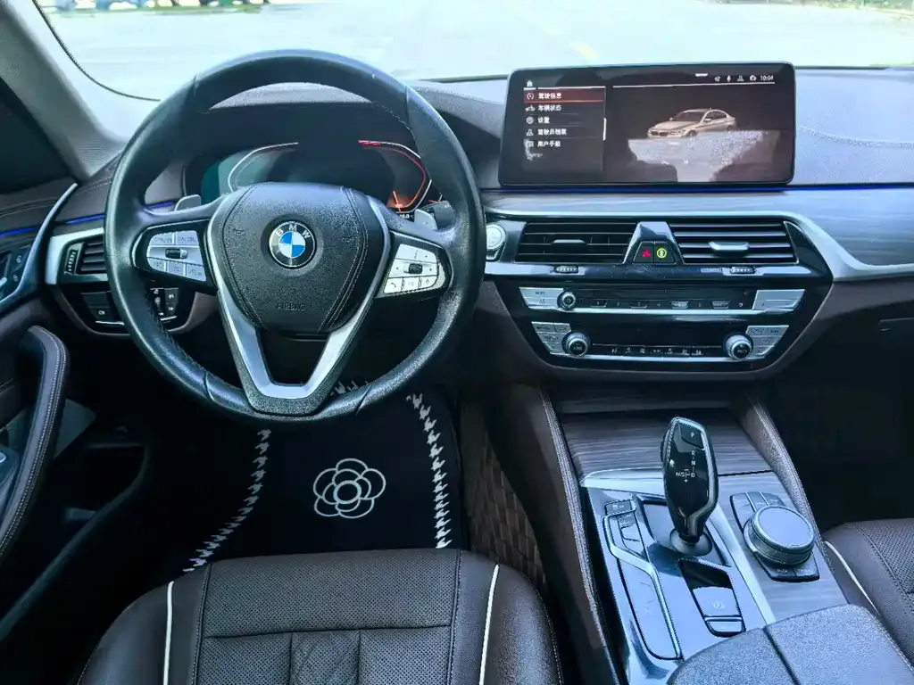 BMW 5 Series — фото 3
