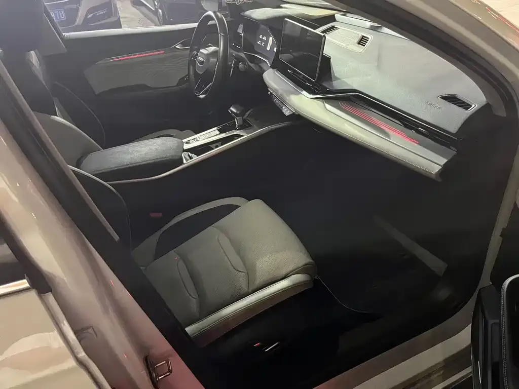 Geely Xingrui 2022 из CN, фото 2