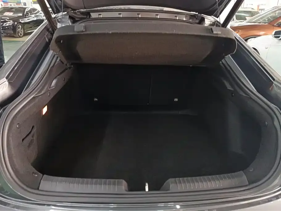 Changan UNI-V iDD 2023 из CN, фото 2