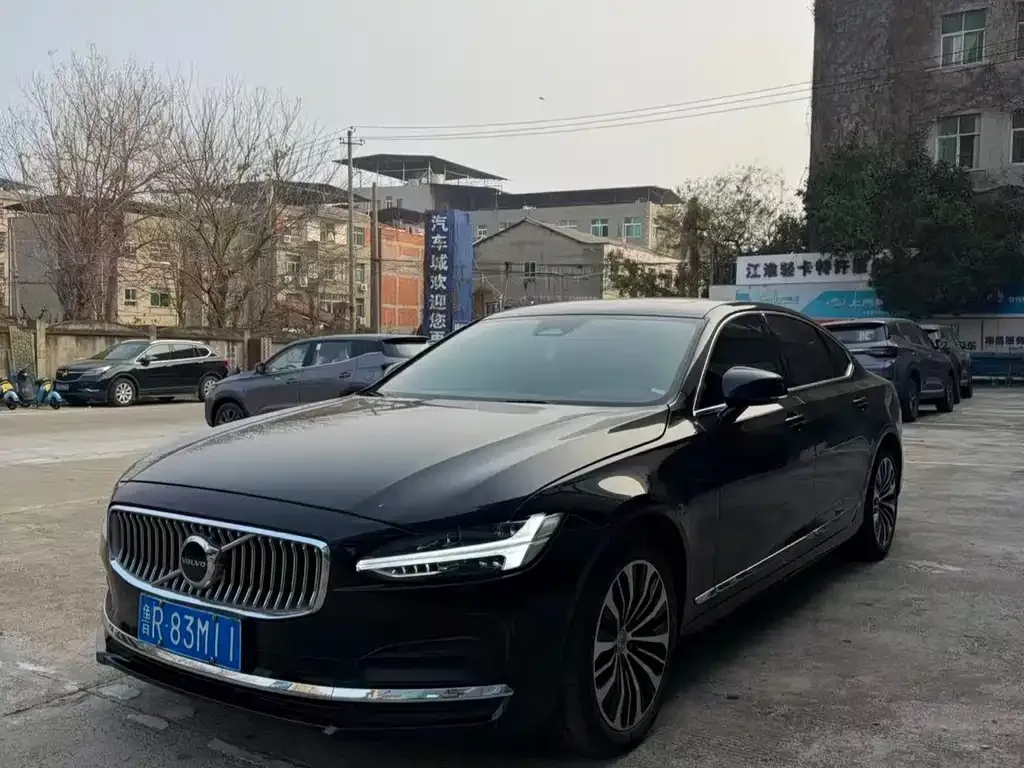 Volvo S90 2025 из CN, фото 1