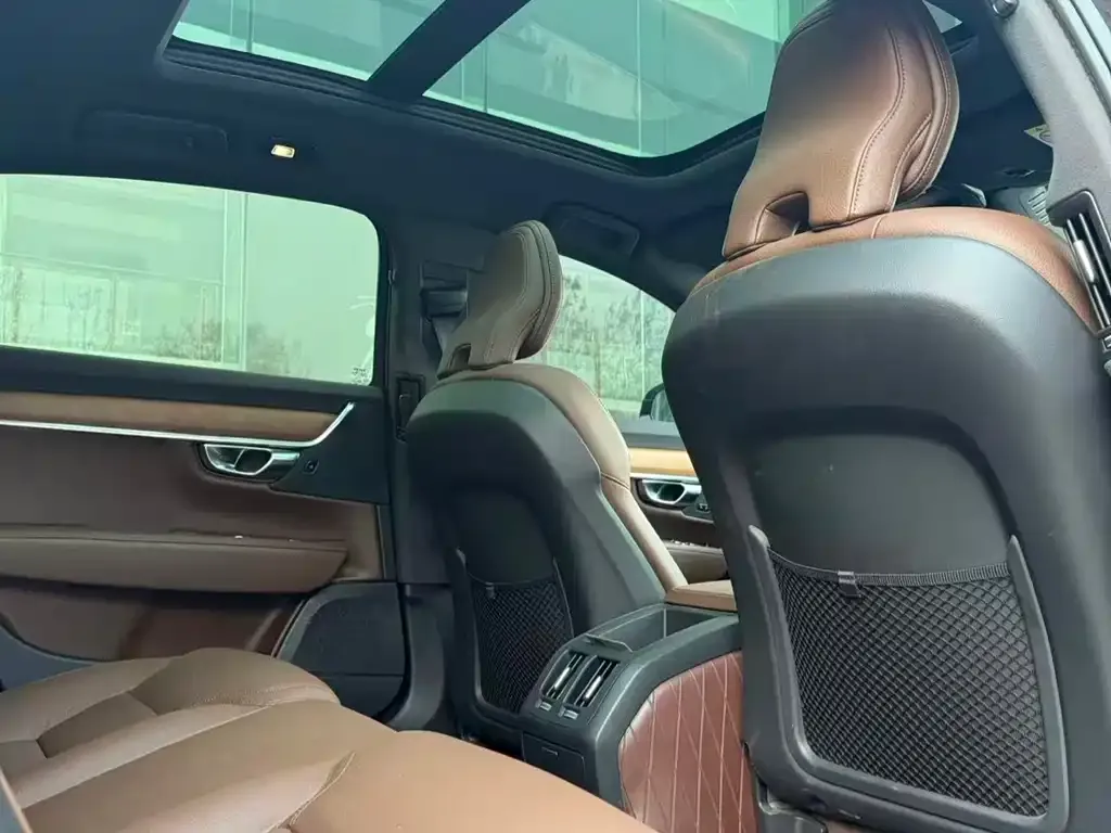Volvo S90 2025 из CN, фото 6