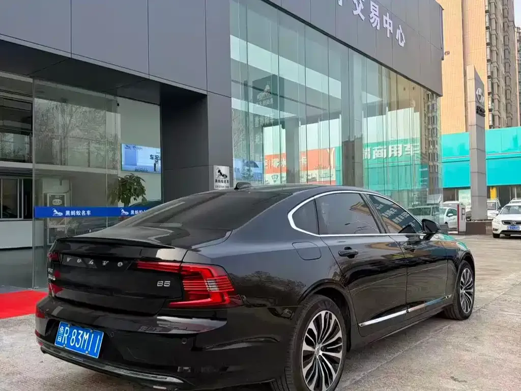 Volvo S90 2025 из CN, фото 9