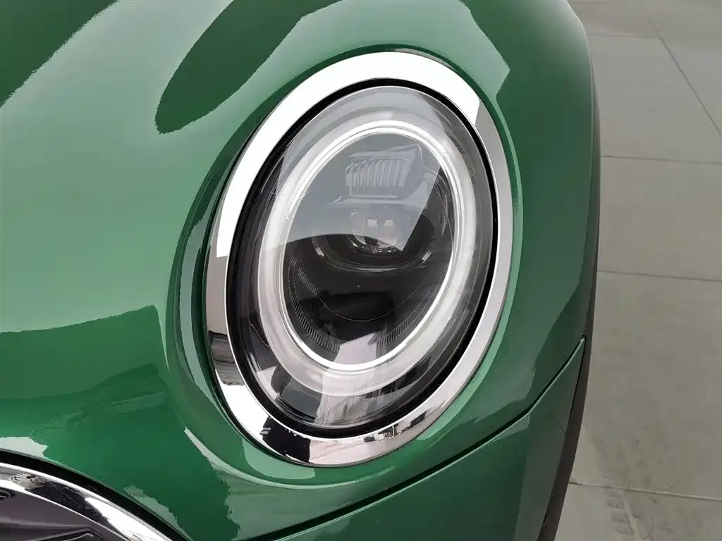 MINI Clubman — фото 5